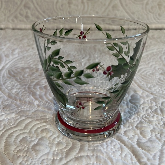 Set of three holly berry glasses - Picture 15 of 16